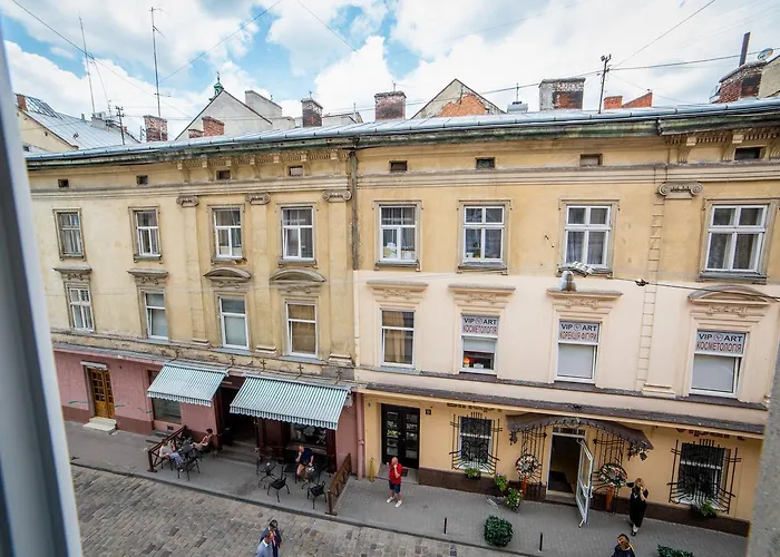 в центрі львова - 1 хв до площі ринок