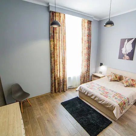 в центрі львова - 1 хв до площі ринок Apartamento *